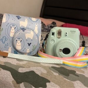 Instax Mini 9 Polariod Cam!!